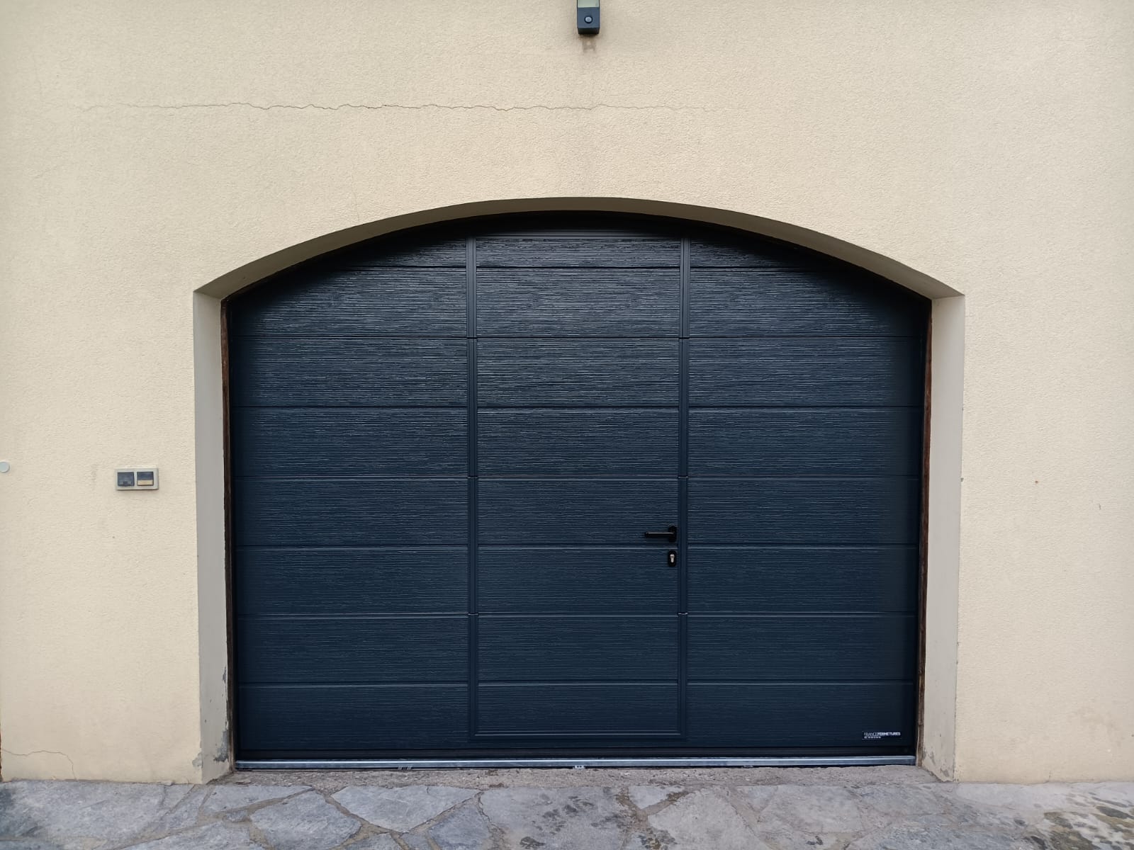 porte sectionnelle motorisé habitat